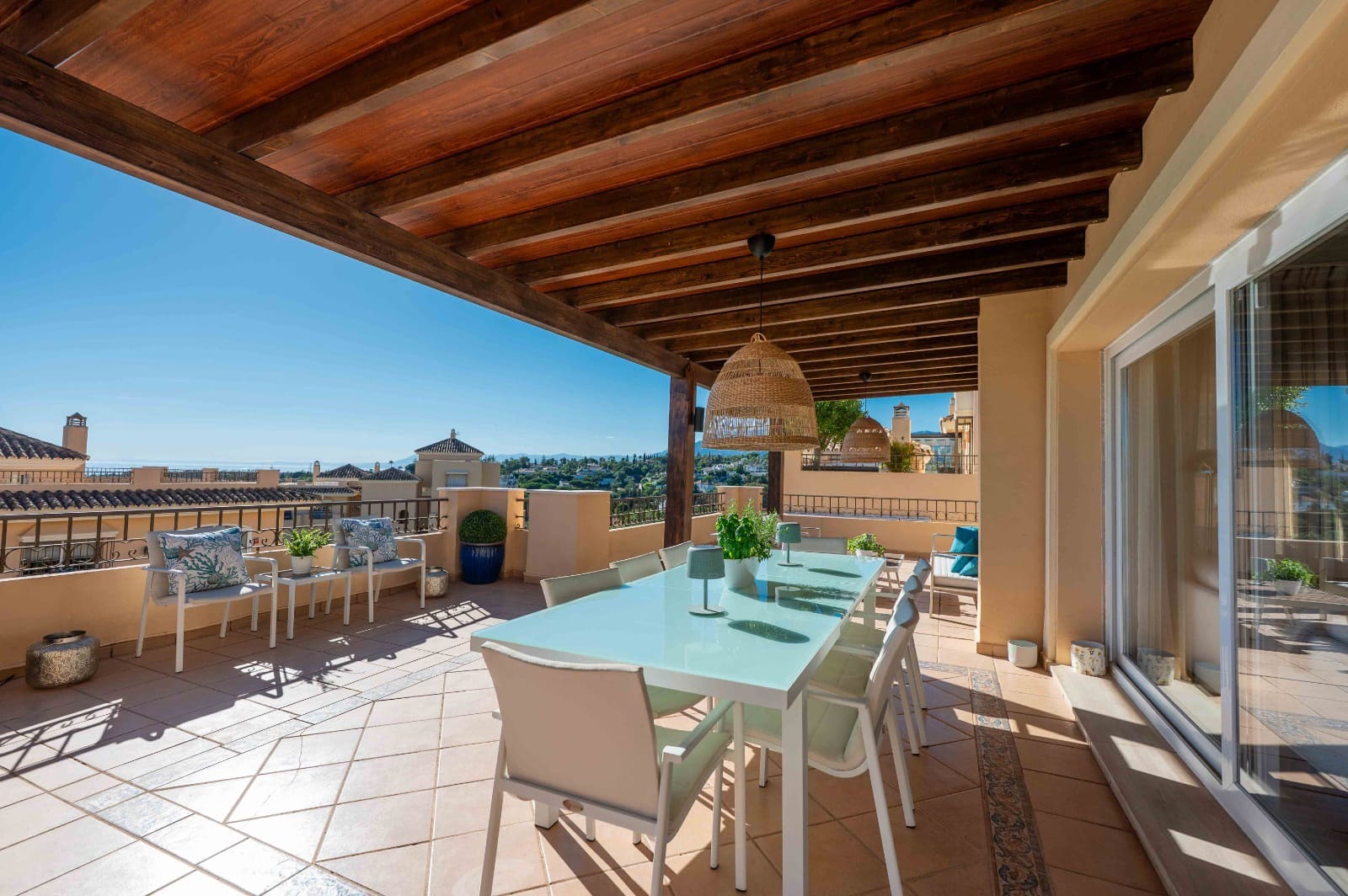 4 soveværelse Penthouse til salg i Elviria med swimmingpool garage - € 1.449.000 (Ref: 9175785)