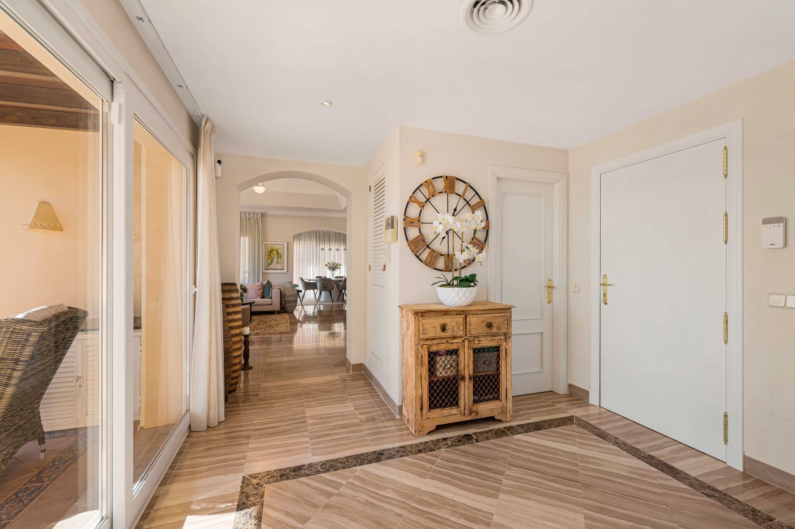 4 soveværelse Penthouse til salg i Elviria med swimmingpool garage - € 1.449.000 (Ref: 9175785)