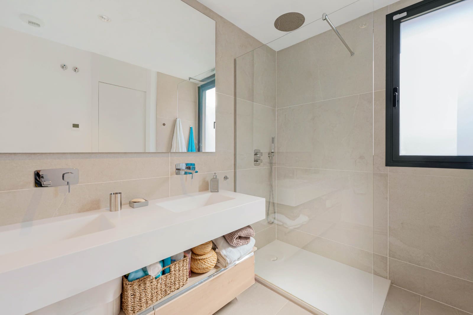 4 sovrum Takvåning till salu i Marbella med pool garage - 1 150 000 € (Ref: 9298953)