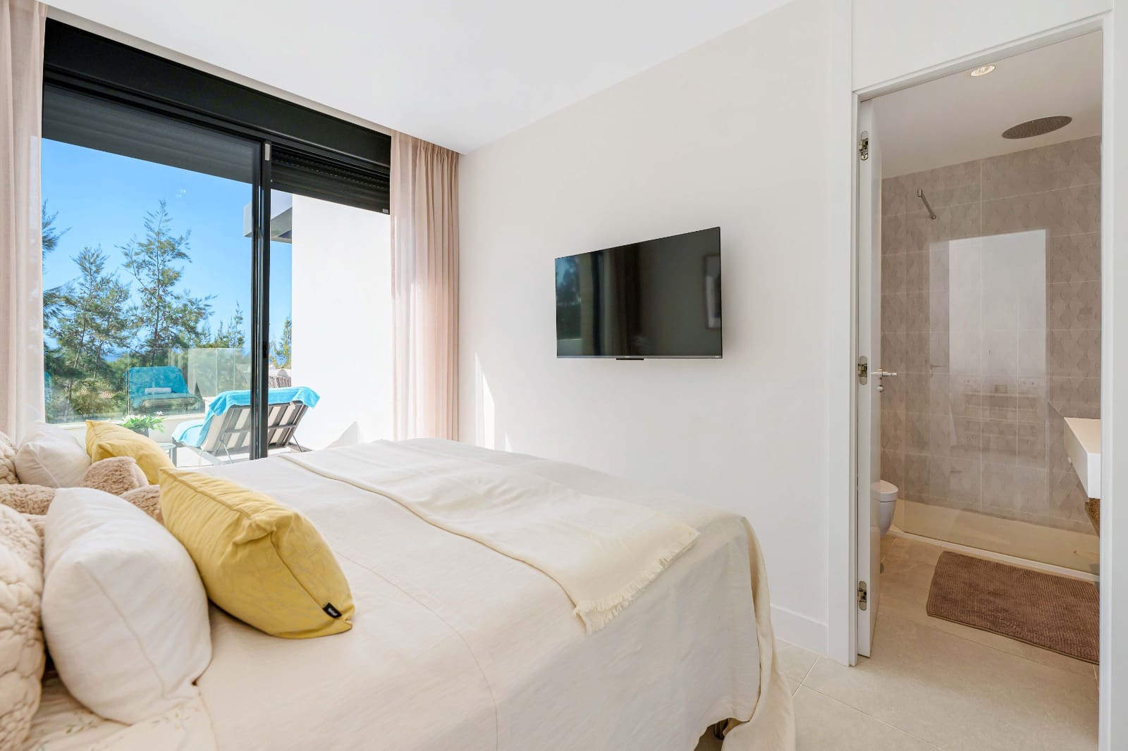 4 sovrum Takvåning till salu i Marbella med pool garage - 1 150 000 € (Ref: 9298953)