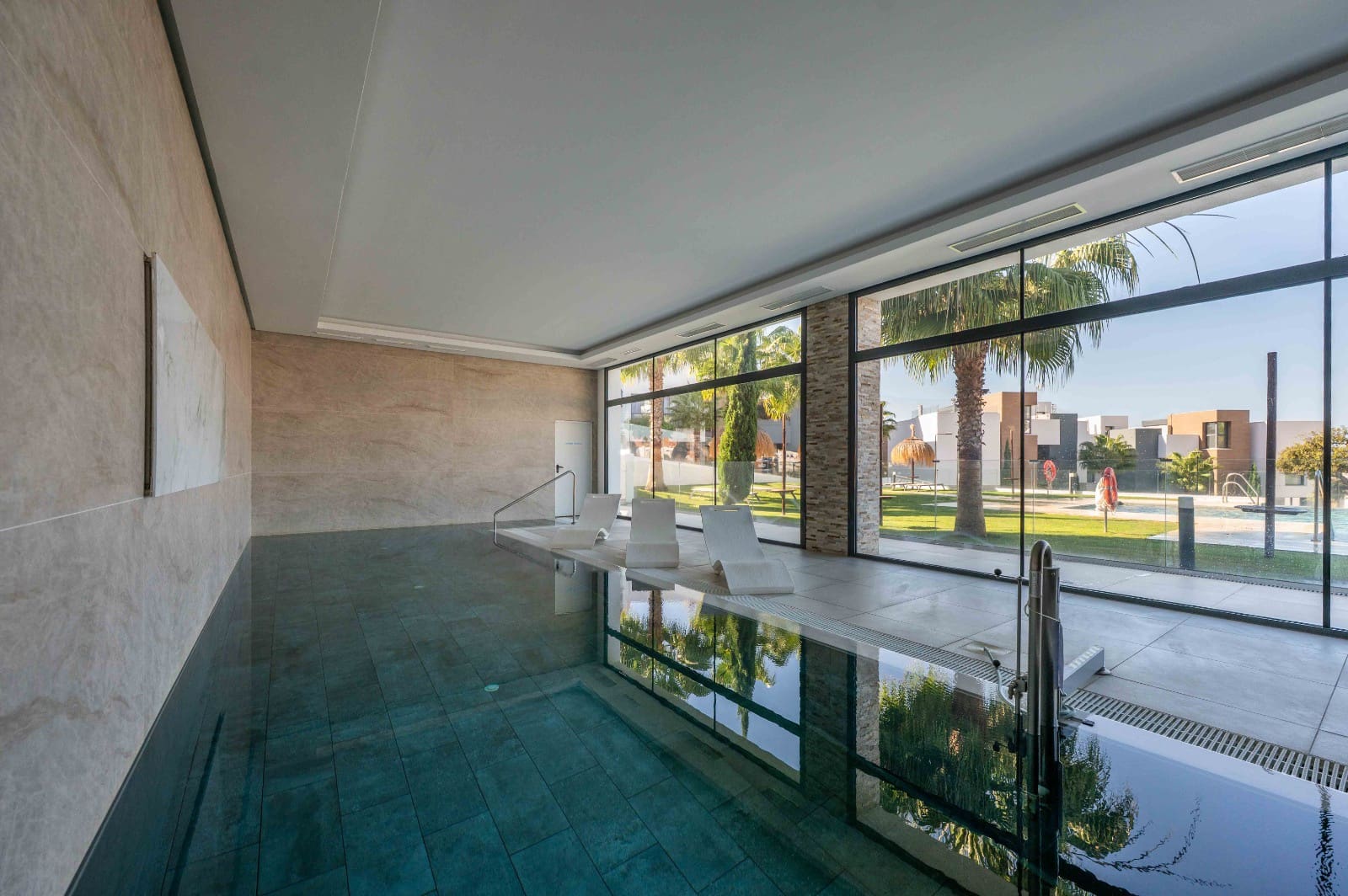 4 sovrum Takvåning till salu i Marbella med pool garage - 1 150 000 € (Ref: 9298953)