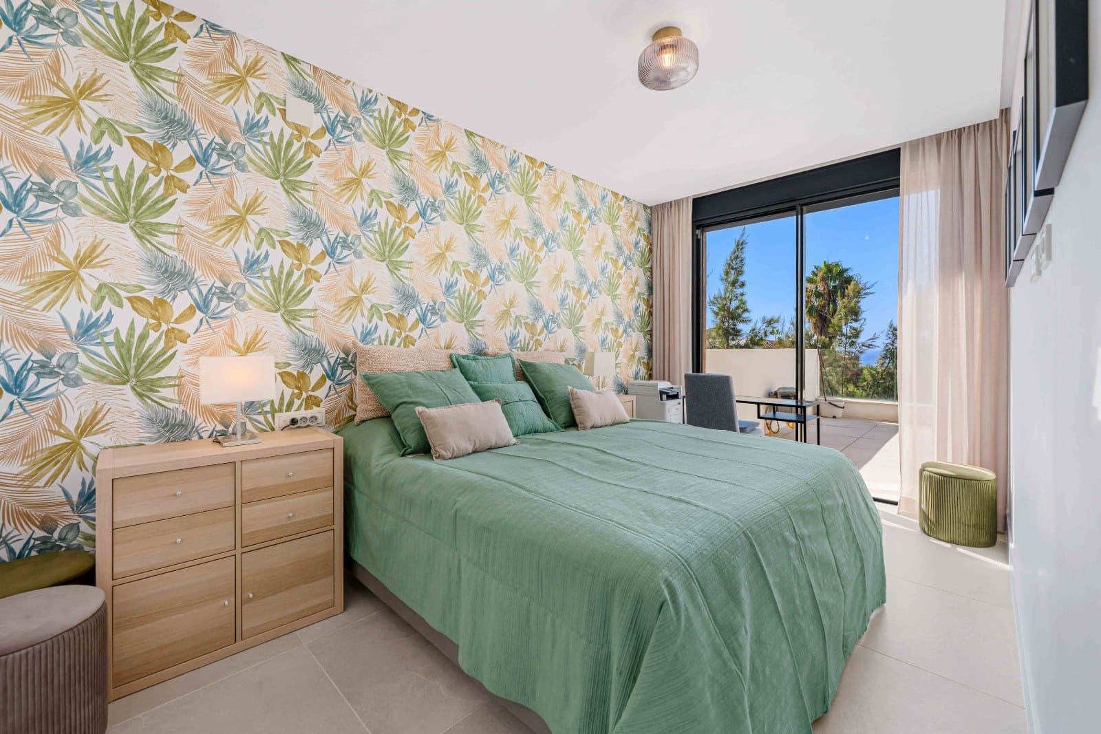 4 sovrum Takvåning till salu i Marbella med pool garage - 1 150 000 € (Ref: 9298953)