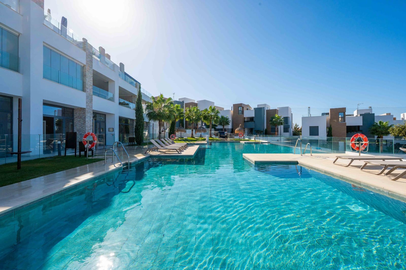 4 sovrum Takvåning till salu i Marbella med pool garage - 1 150 000 € (Ref: 9298953)