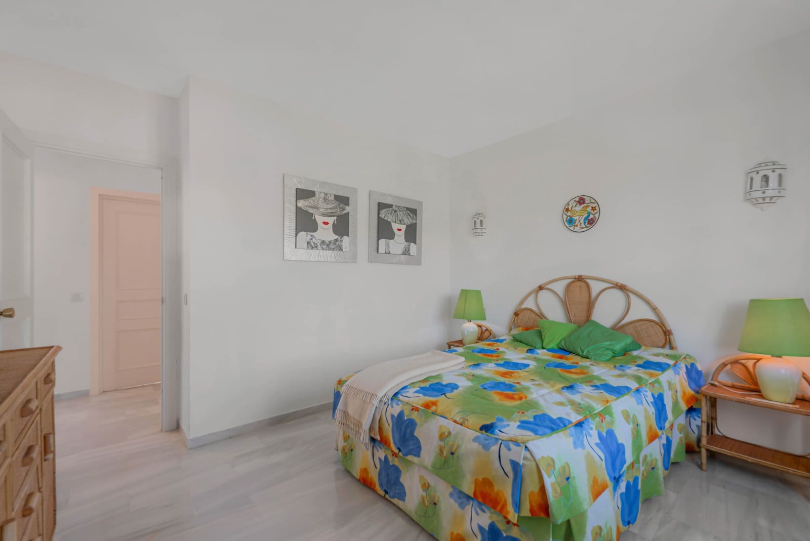 3 makuuhuone Kattohuoneisto myytävänä paikassa Sitio de Calahonda mukana uima-altaan 
autotalli - 585 000 € (Ref: 9353849)