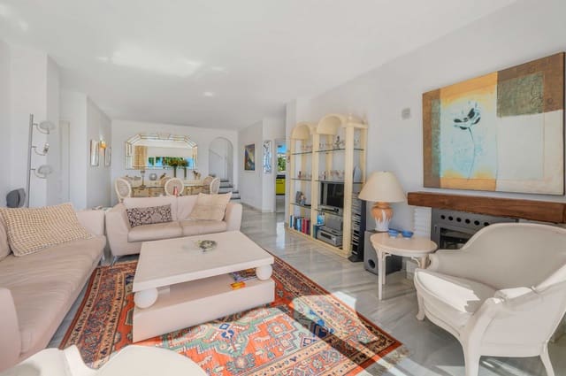 3 slaapkamer Penthouse te koop in Sitio de Calahonda, Mijas met zwembad garage - € 585.000 (Ref: 9353849)