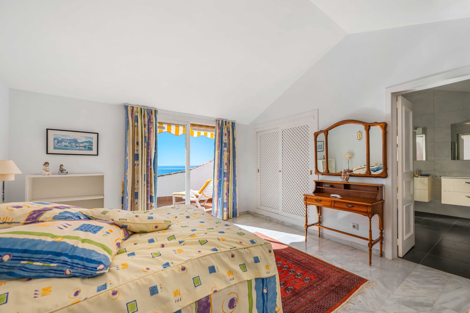 3 makuuhuone Kattohuoneisto myytävänä paikassa Sitio de Calahonda mukana uima-altaan 
autotalli - 585 000 € (Ref: 9353849)