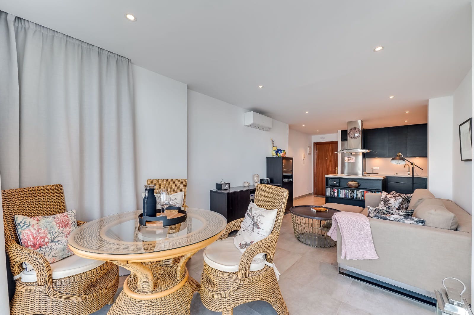 2 bedroom Beach Apartment for sale in Torremuelle - € 359,000 (Ref: 9362990)