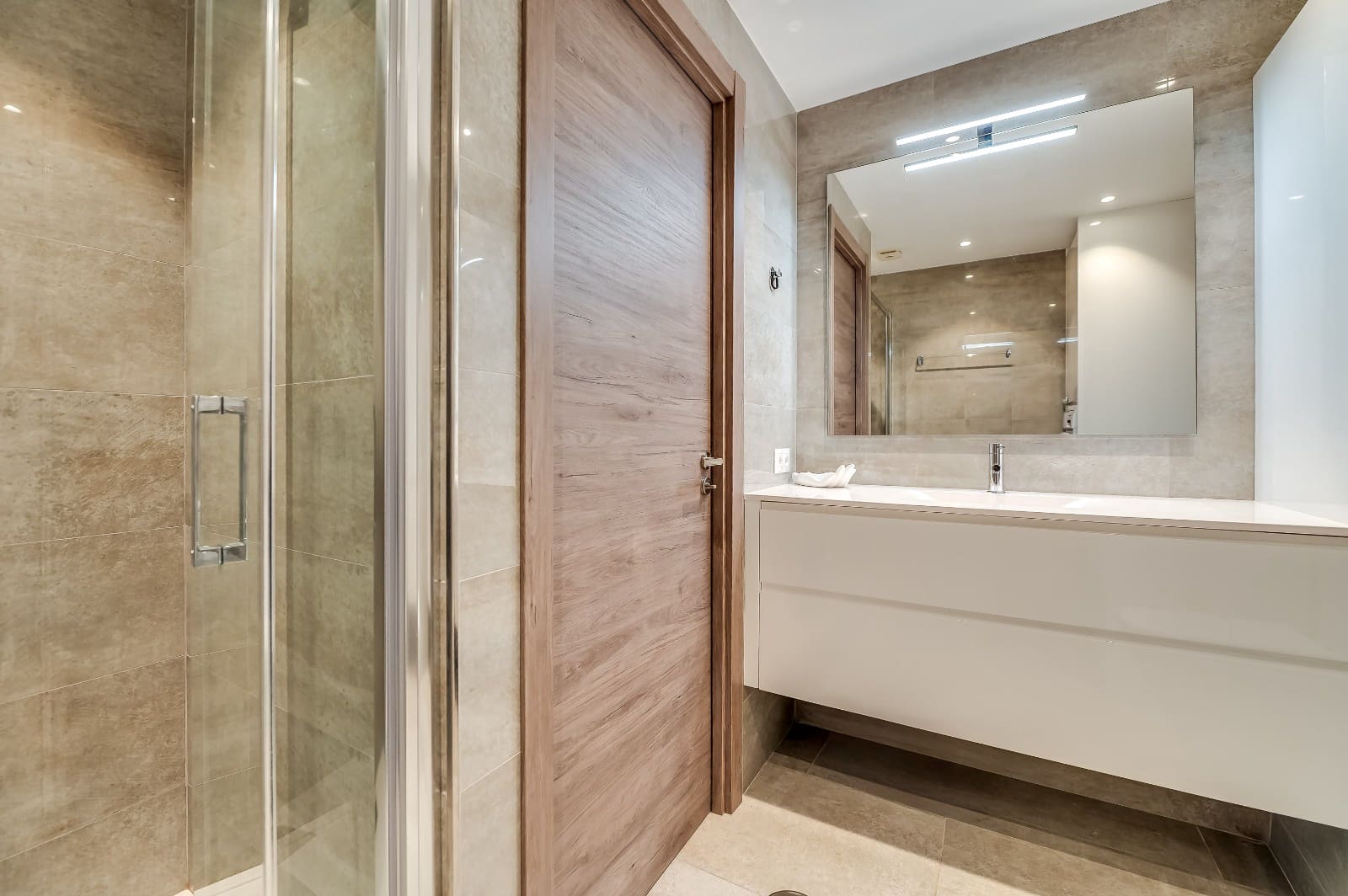 2 bedroom Beach Apartment for sale in Torremuelle - € 359,000 (Ref: 9362990)