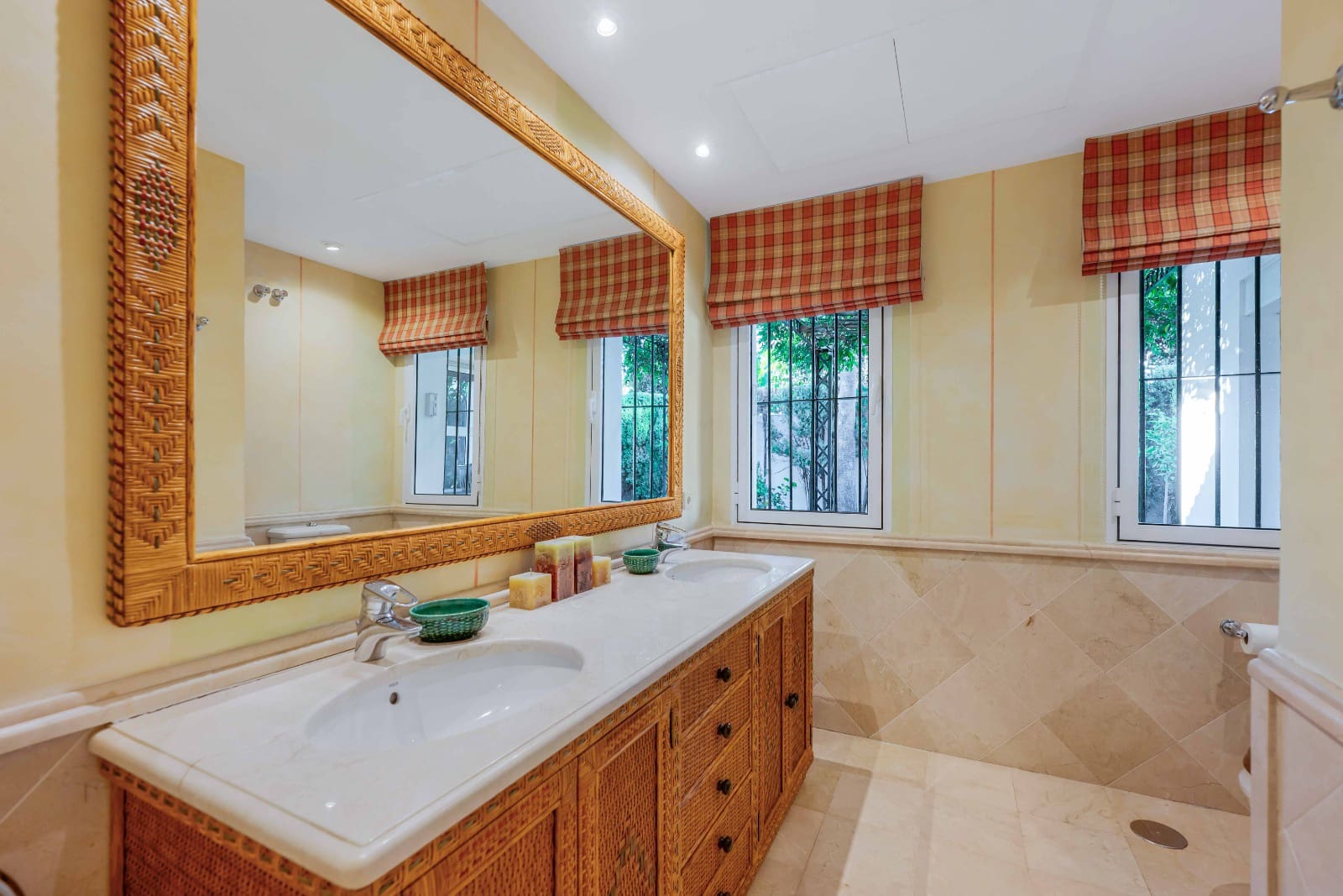 4 slaapkamer Villa te koop in Elviria met zwembad - € 2.795.000 (Ref: 9380072)