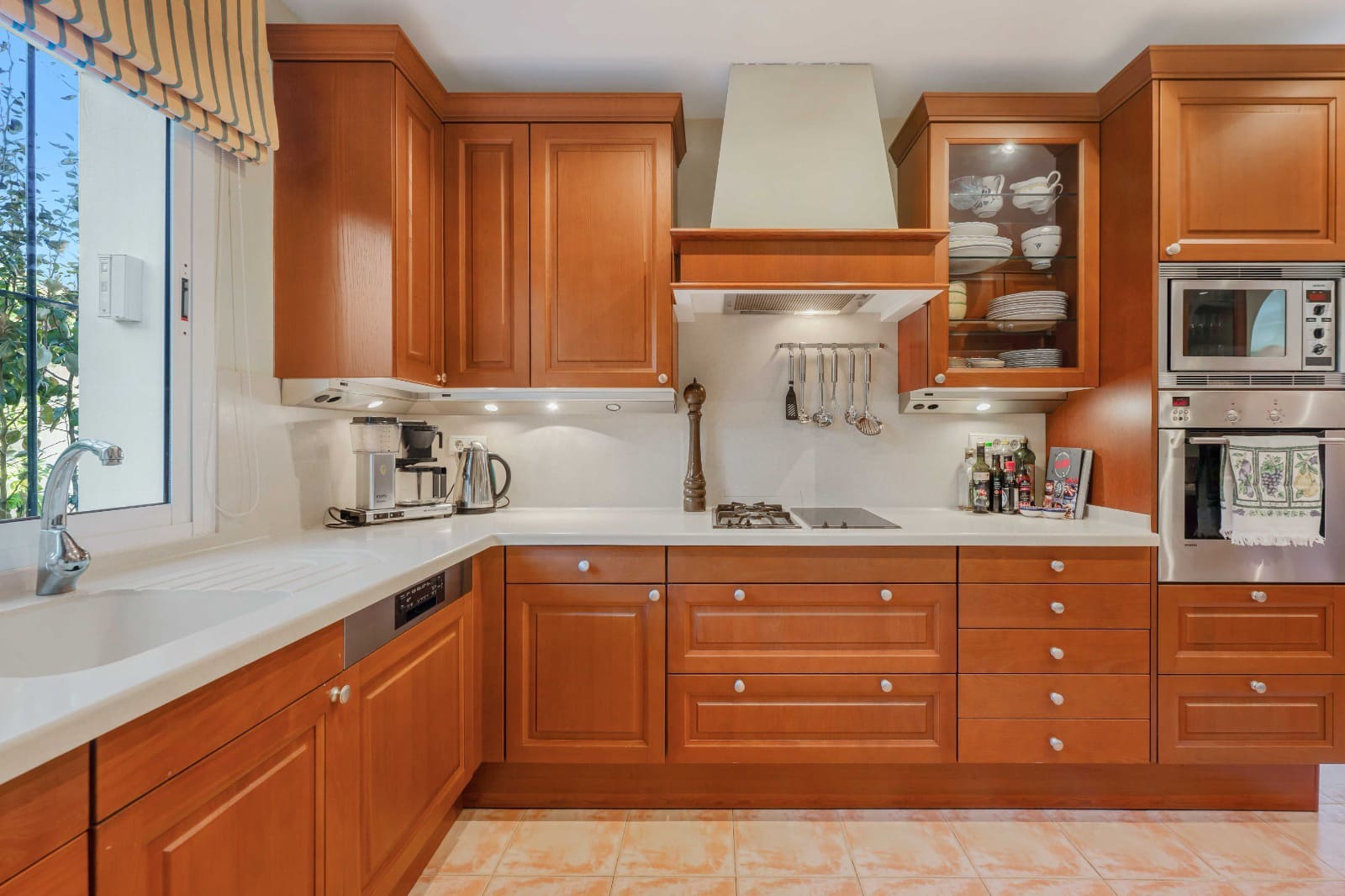 4 slaapkamer Villa te koop in Elviria met zwembad - € 2.795.000 (Ref: 9380072)