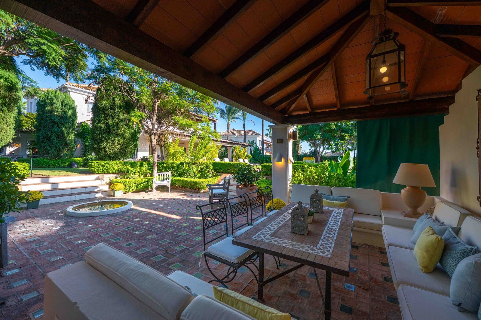 4 slaapkamer Villa te koop in Elviria met zwembad - € 2.795.000 (Ref: 9380072)