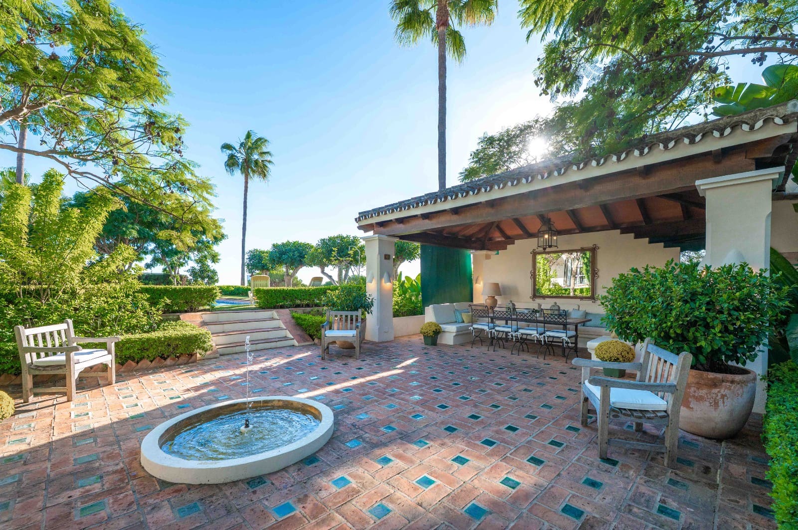 4 slaapkamer Villa te koop in Elviria met zwembad - € 2.795.000 (Ref: 9380072)