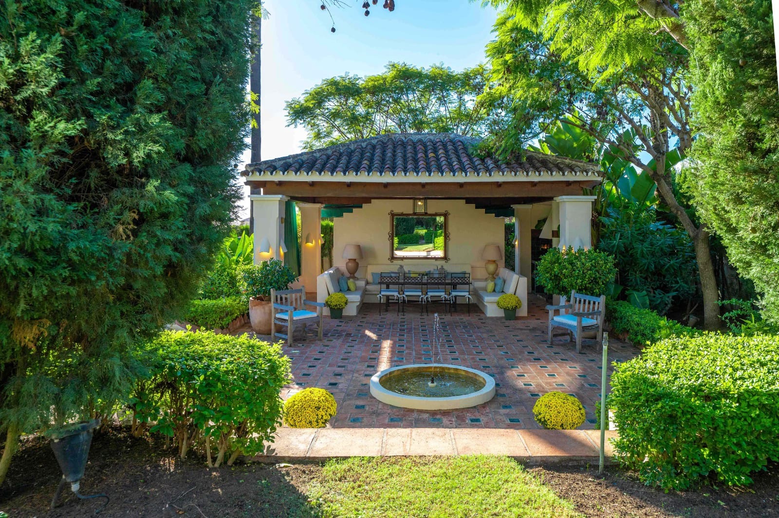 4 slaapkamer Villa te koop in Elviria met zwembad - € 2.795.000 (Ref: 9380072)