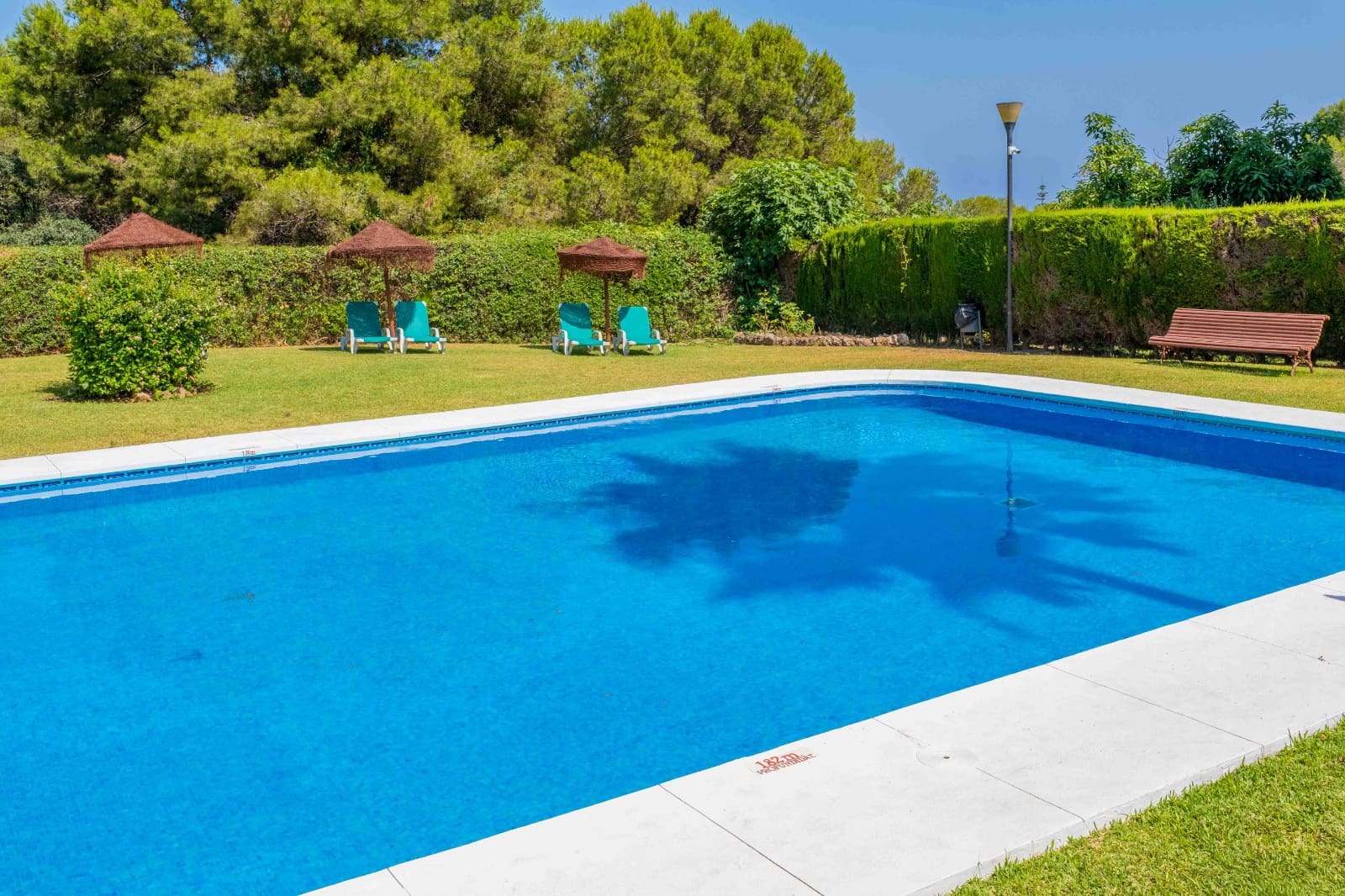 2 sovrum Takvåning till salu i Sitio de Calahonda med pool garage - 328 000 € (Ref: 9404565)