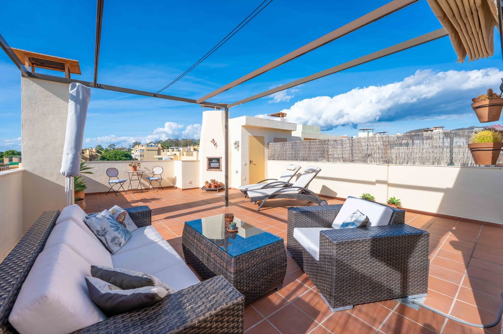 2 sovrum Takvåning till salu i Sitio de Calahonda med pool garage - 328 000 € (Ref: 9404565)