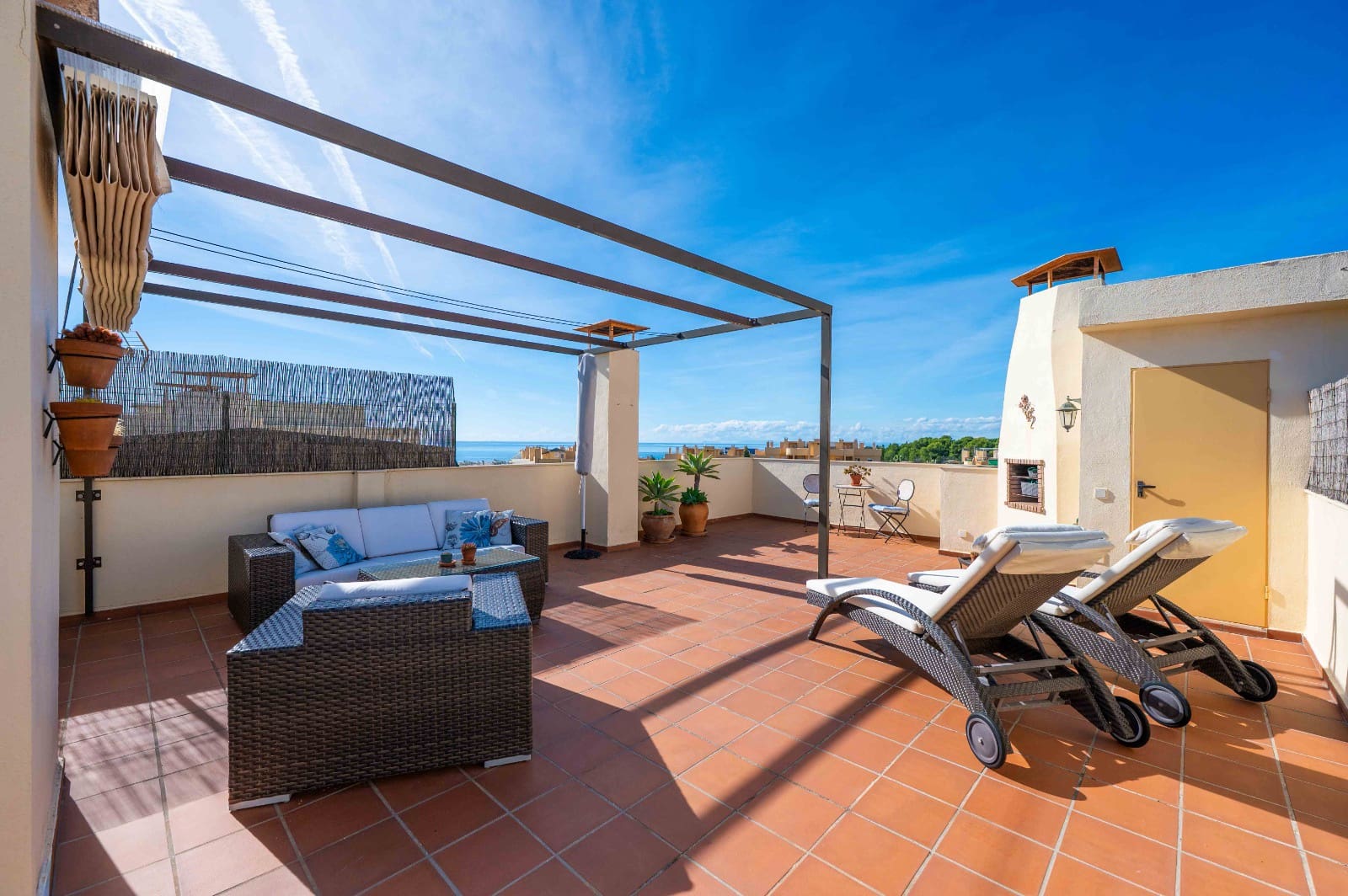 2 sovrum Takvåning till salu i Sitio de Calahonda med pool garage - 328 000 € (Ref: 9404565)