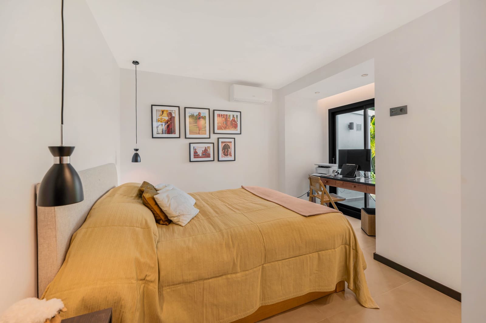 3 sypialnia Willa na sprzedaż w Elviria z basenem garażem - 2 195 000 € (Ref: 9404733)