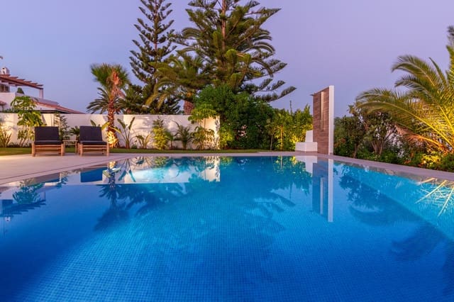 3 slaapkamer Villa te koop in Elviria, Marbella met zwembad garage - € 2.175.000 (Ref: 9404733)