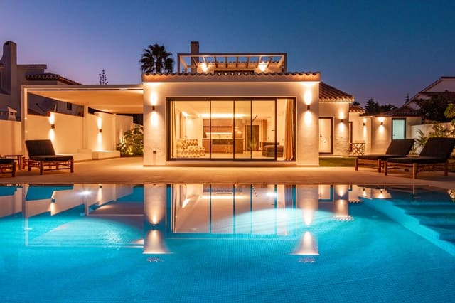 3 slaapkamer Villa te koop in Elviria, Marbella met zwembad garage - € 2.175.000 (Ref: 9404733)