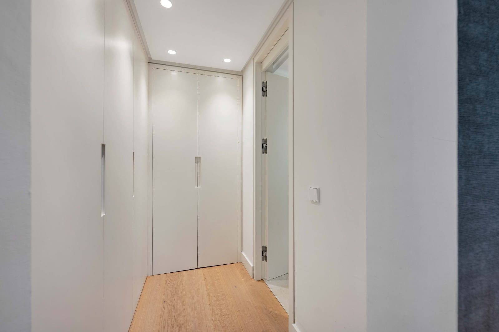 4 sypialnia Willa na sprzedaż w Elviria z basenem garażem - 2 390 000 € (Ref: 9438929)