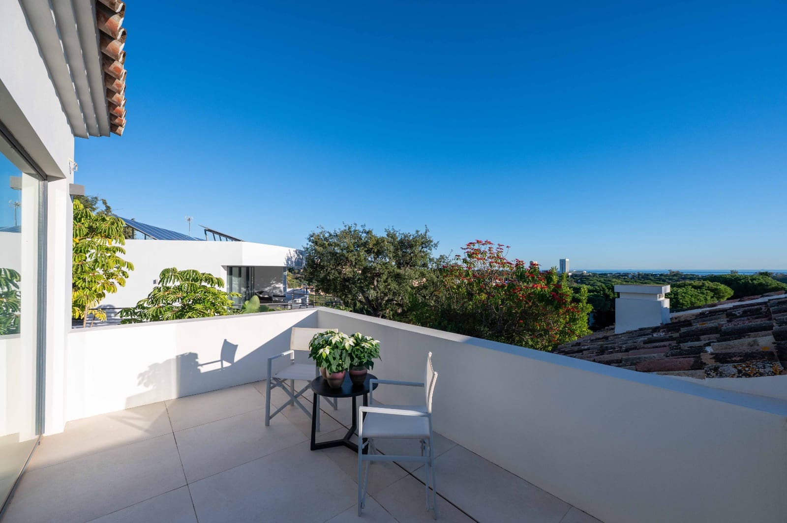 4 sypialnia Willa na sprzedaż w Elviria z basenem garażem - 2 390 000 € (Ref: 9438929)