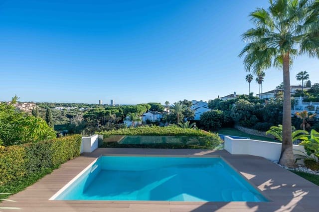 4 sypialnia Willa na sprzedaż w Elviria, Marbella z basenem garażem - 2 390 000 € (Ref: 9438929)