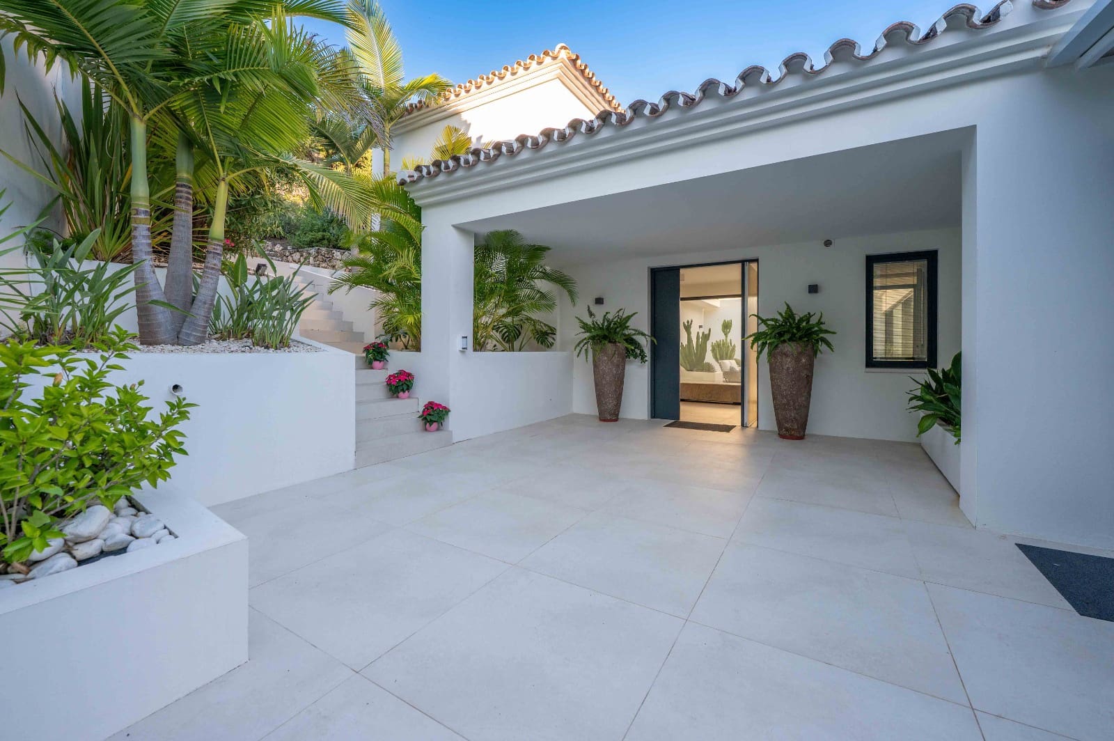 4 sypialnia Willa na sprzedaż w Elviria z basenem garażem - 2 390 000 € (Ref: 9438929)