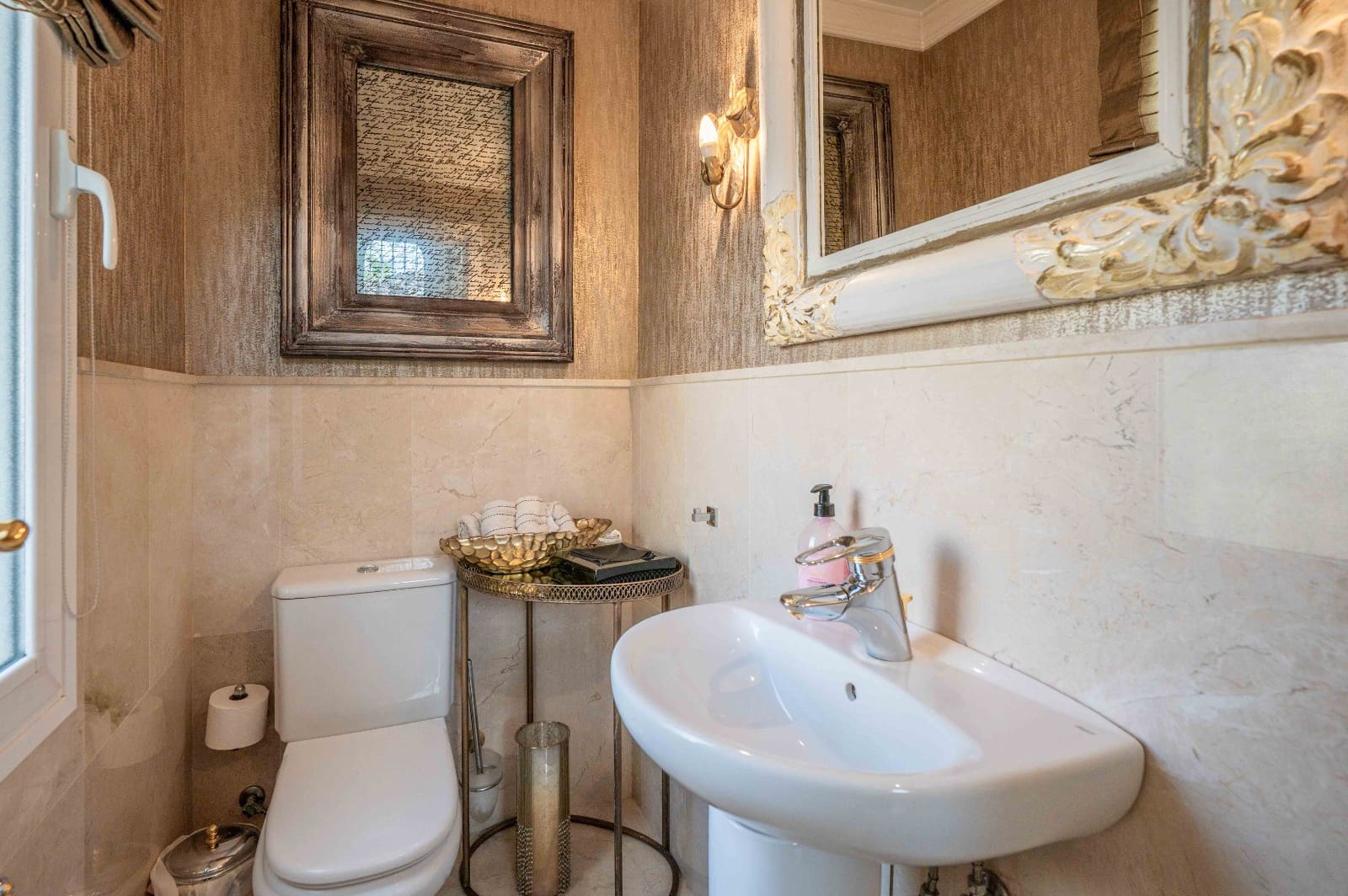 5 bedroom Villa for sale in Elviria with pool garage - € 2,750,000 (Ref: 9482244)