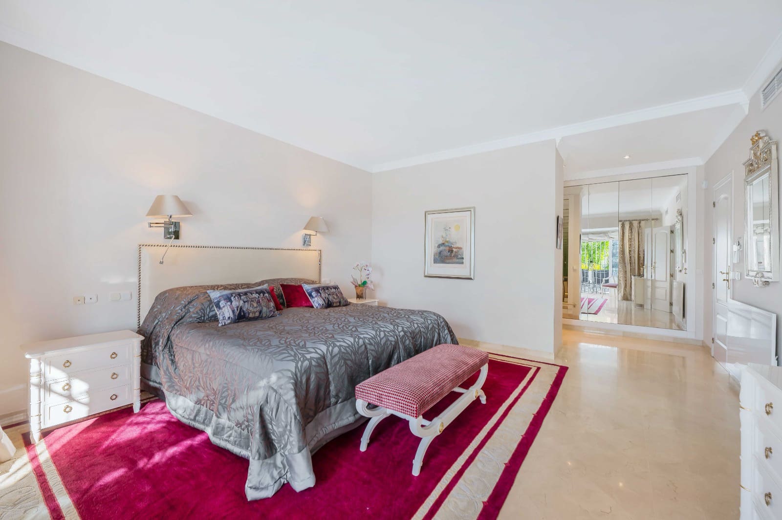 5 bedroom Villa for sale in Elviria with pool garage - € 2,750,000 (Ref: 9482244)