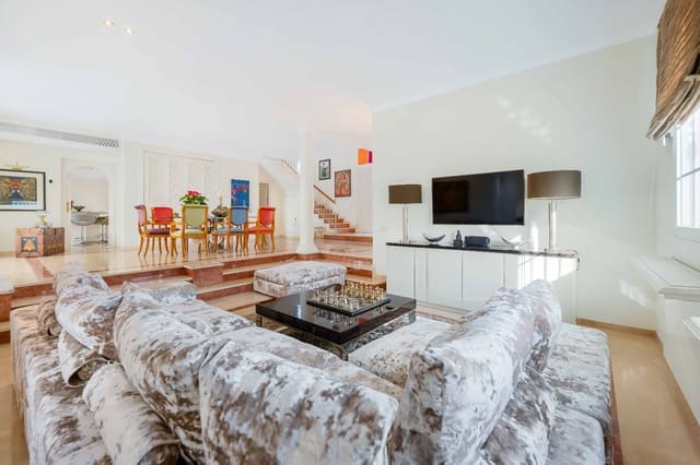 5 sypialnia Willa na sprzedaż w Elviria, Marbella z basenem garażem - 2 750 000 € (Ref: 9482244)