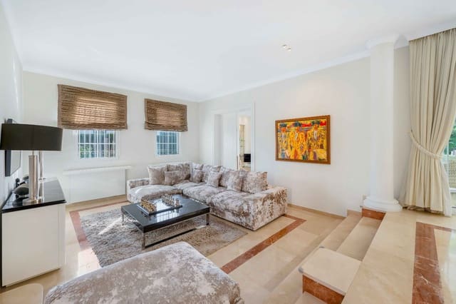 5 sypialnia Willa na sprzedaż w Elviria, Marbella z basenem garażem - 2 750 000 € (Ref: 9482244)