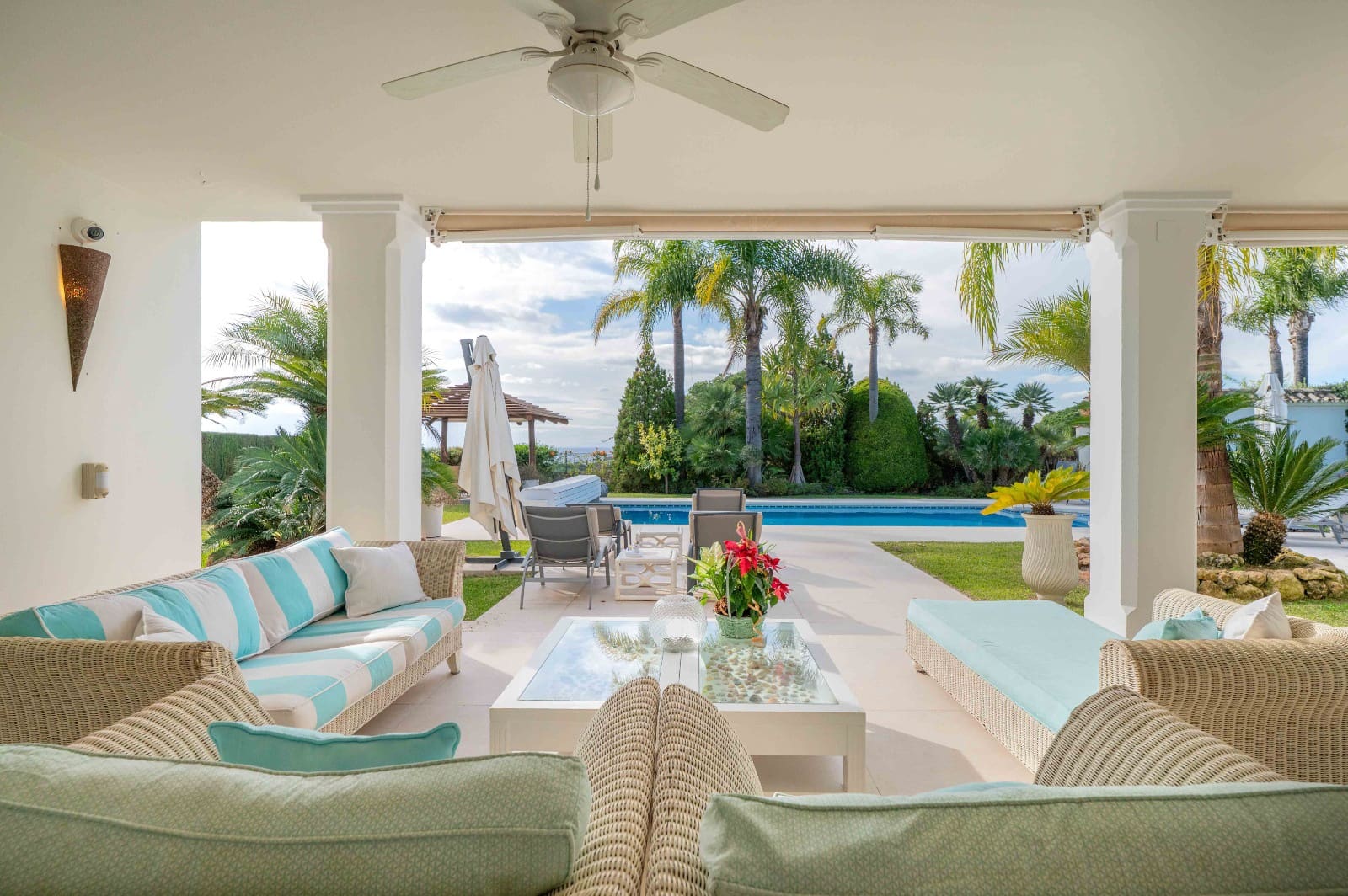 5 bedroom Villa for sale in Elviria with pool garage - € 2,750,000 (Ref: 9482244)