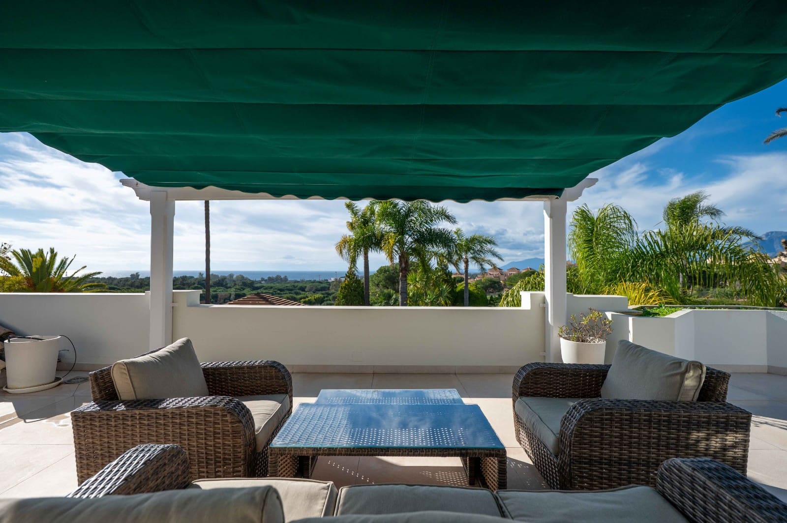 5 bedroom Villa for sale in Elviria with pool garage - € 2,750,000 (Ref: 9482244)