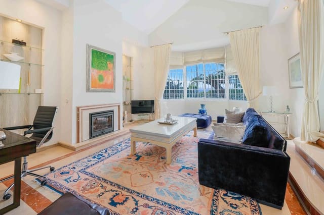 5 sypialnia Willa na sprzedaż w Elviria, Marbella z basenem garażem - 2 750 000 € (Ref: 9482244)