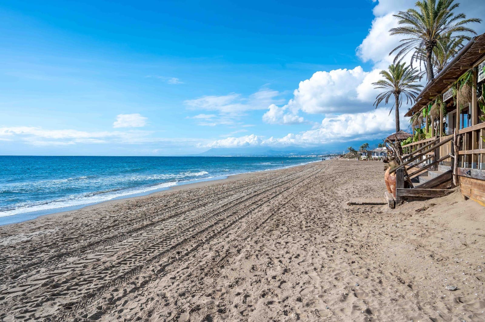 2 soveværelse Strandlejlighed til salg i Marbella med swimmingpool - € 850.000 (Ref: 9500595)