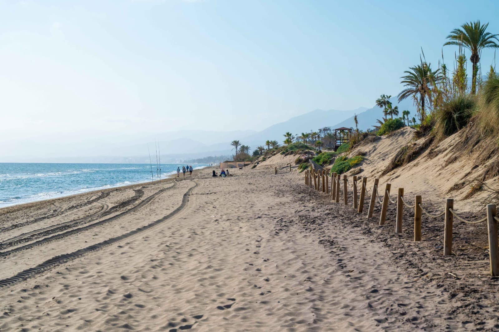 2 slaapkamer Strandappartement te koop in Elviria met zwembad - € 829.000 (Ref: 9500595)