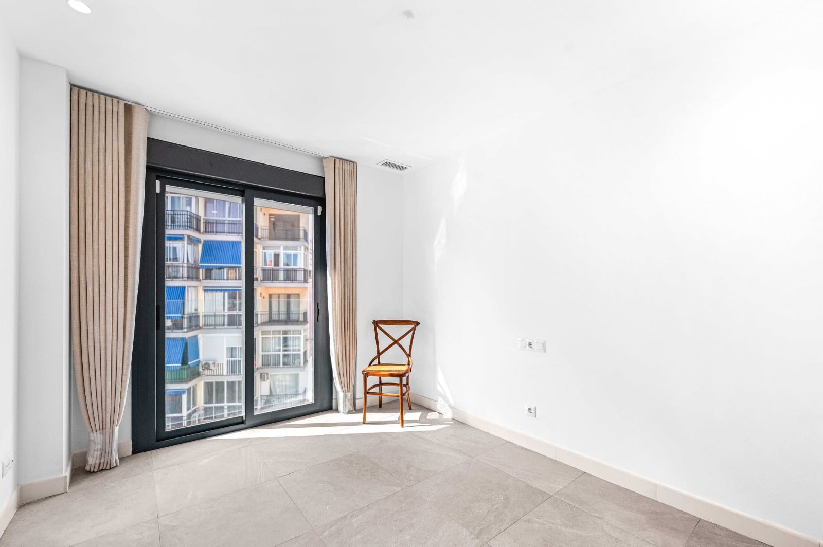 3 soveværelse Lejlighed til salg i Fuengirola - € 715.000 (Ref: 9624031)