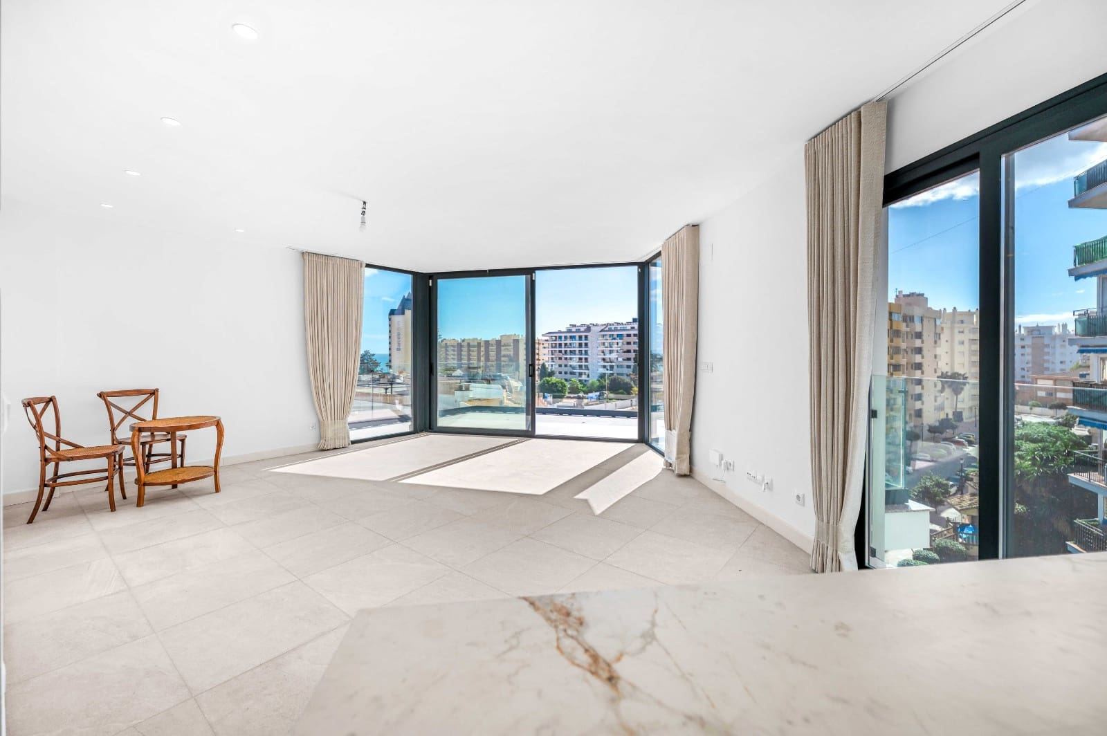 3 soveværelse Lejlighed til salg i Fuengirola - € 715.000 (Ref: 9624031)