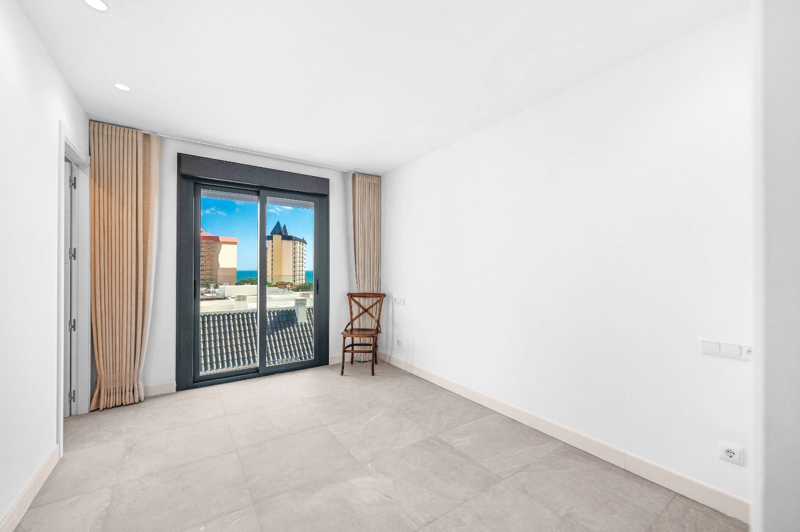 3 soveværelse Lejlighed til salg i Fuengirola - € 715.000 (Ref: 9624031)