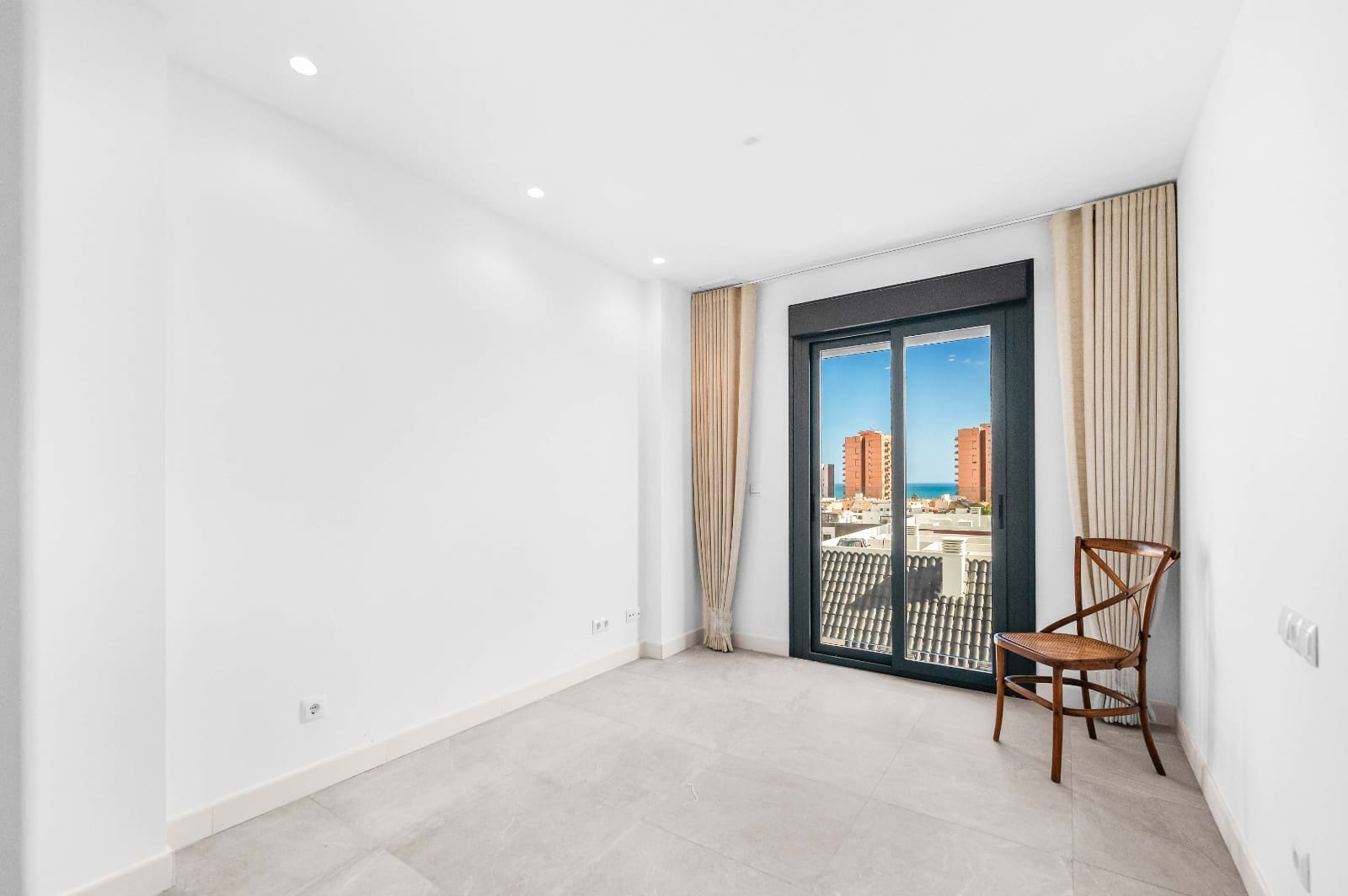 3 soveværelse Lejlighed til salg i Fuengirola - € 715.000 (Ref: 9624031)