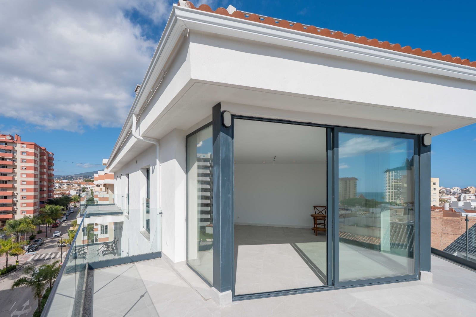 3 soveværelse Lejlighed til salg i Fuengirola - € 715.000 (Ref: 9624031)
