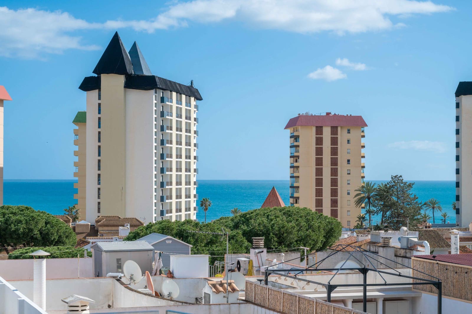 3 soveværelse Lejlighed til salg i Fuengirola - € 715.000 (Ref: 9624031)