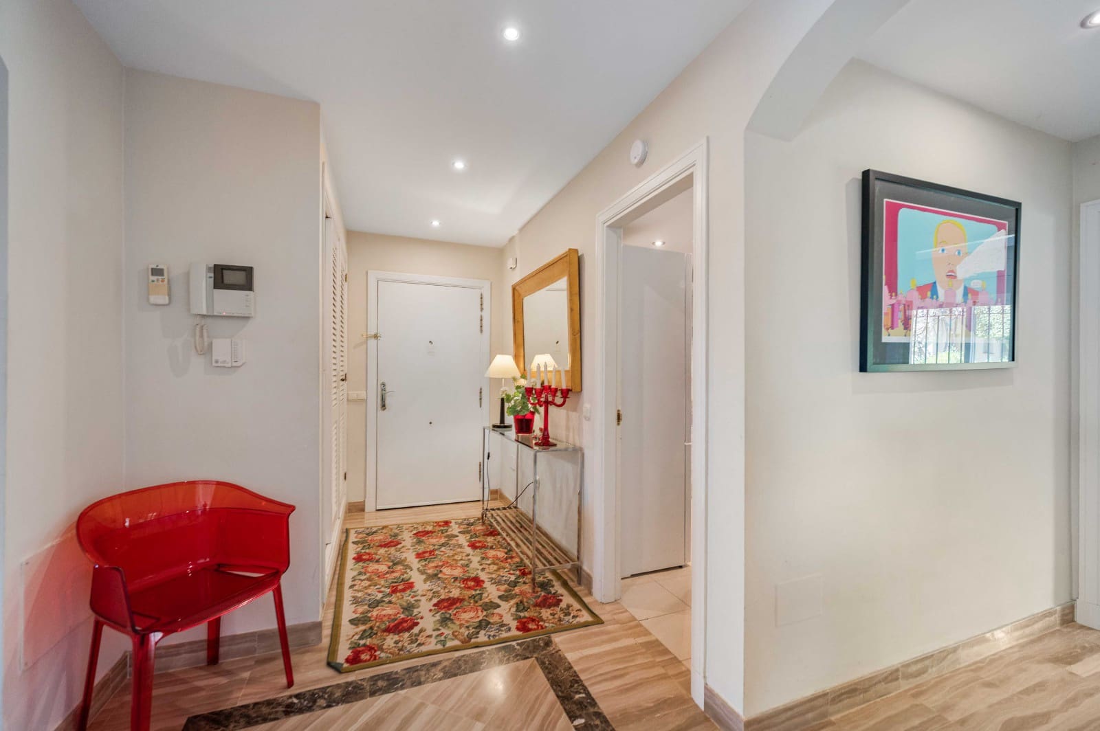 2 Zimmer Apartment zu verkaufen in Elviria mit Pool Garage - 695.000 € (Ref: 9696711)