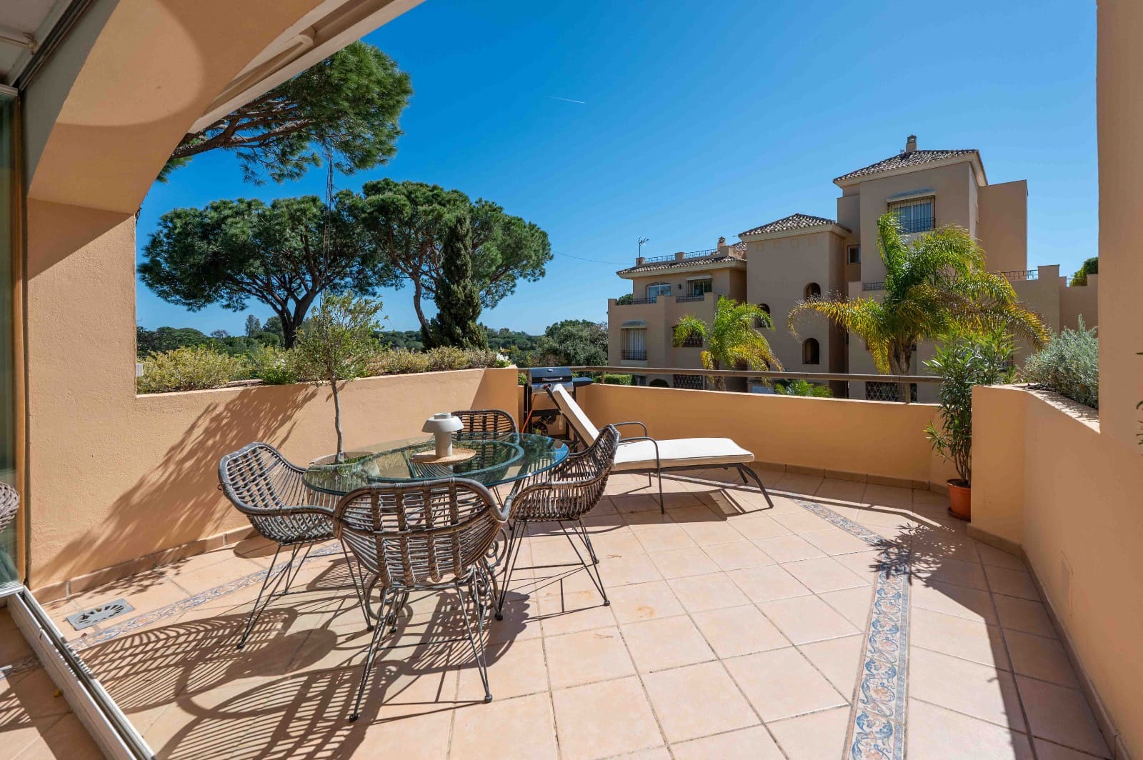 2 quarto Apartamento para venda em Elviria com piscina - 750 000 € (Ref: 9696753)