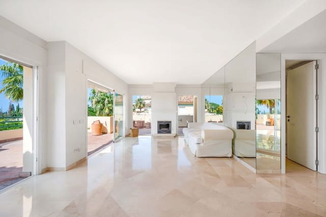 3 chambre Appartement à vendre à Elviria, Marbella avec piscine garage - 997 000 € (Ref: 9713381)