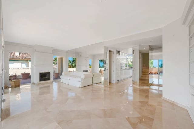 3 chambre Appartement à vendre à Elviria, Marbella avec piscine garage - 997 000 € (Ref: 9713381)