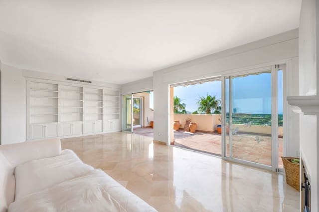 3 chambre Appartement à vendre à Elviria, Marbella avec piscine garage - 997 000 € (Ref: 9713381)