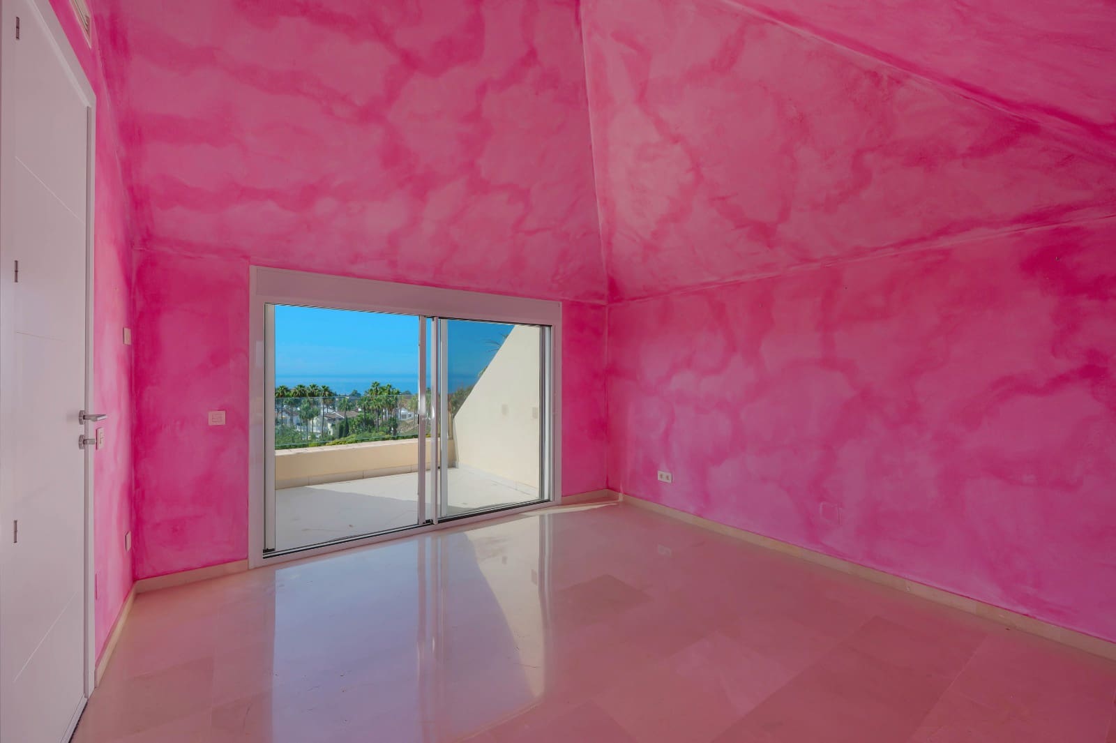 3 soverom Leilighet til salgs i Elviria med svømmebasseng garasje - € 997 000 (Ref: 9713381)