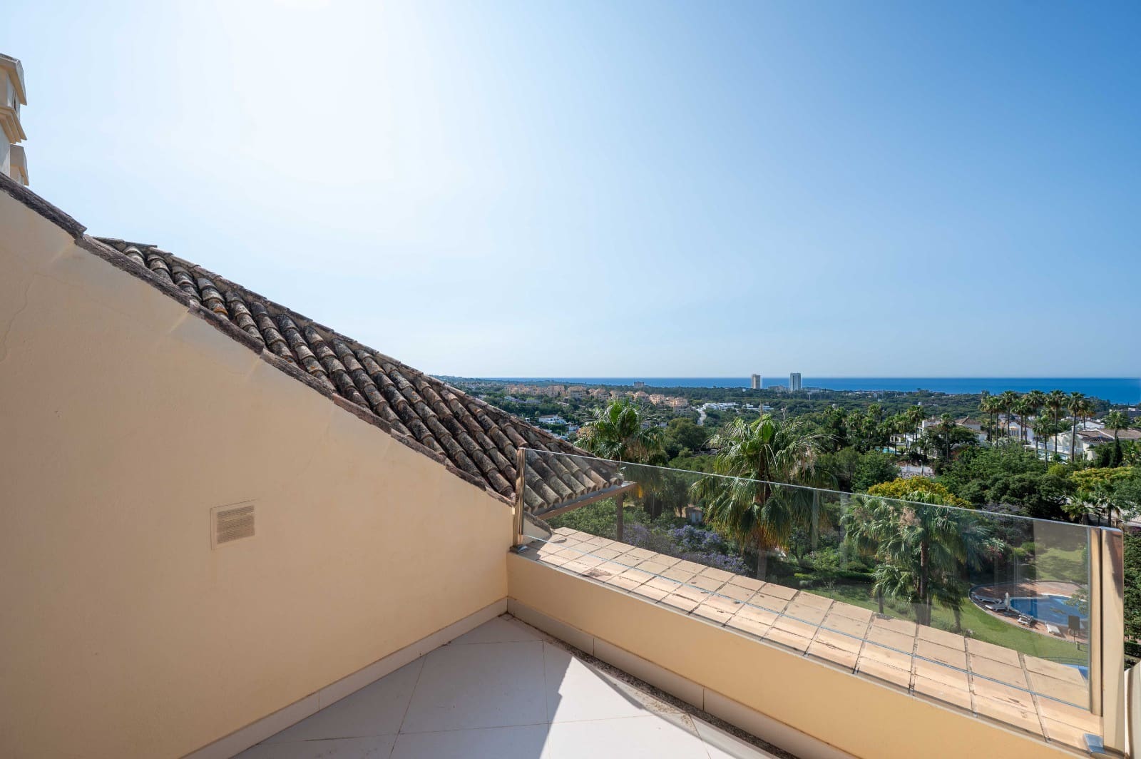 3 soverom Leilighet til salgs i Elviria med svømmebasseng garasje - € 997 000 (Ref: 9713381)