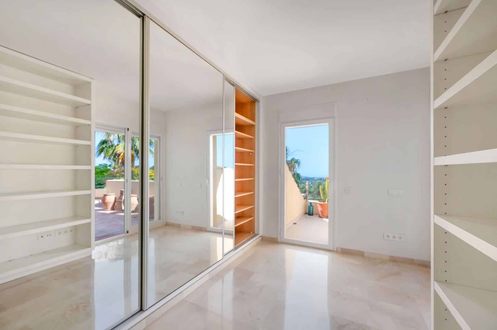 3 soverom Leilighet til salgs i Elviria med svømmebasseng garasje - € 997 000 (Ref: 9713381)